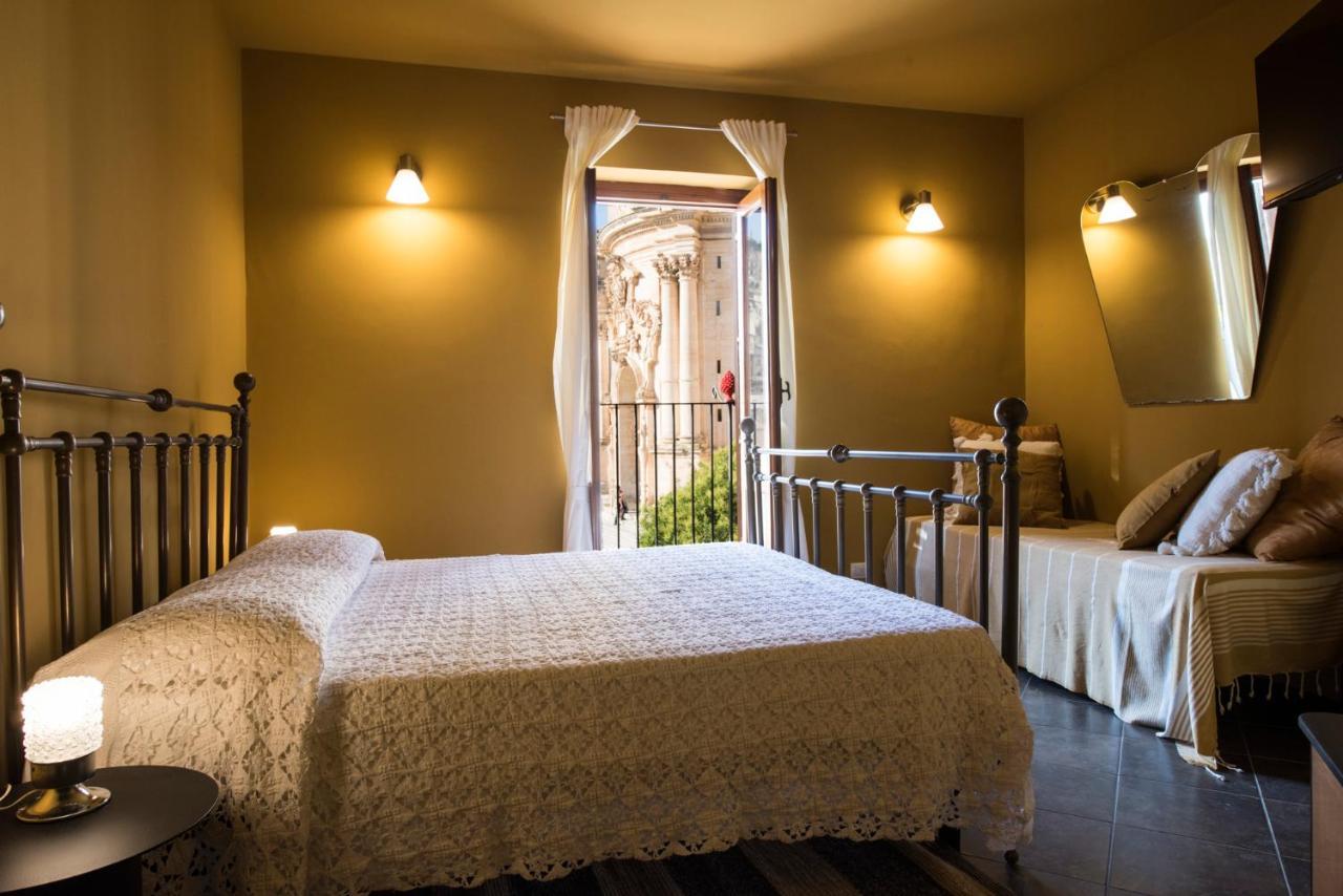Bed and Breakfast Le Stanze Del Cioccolato Modica Exterior foto