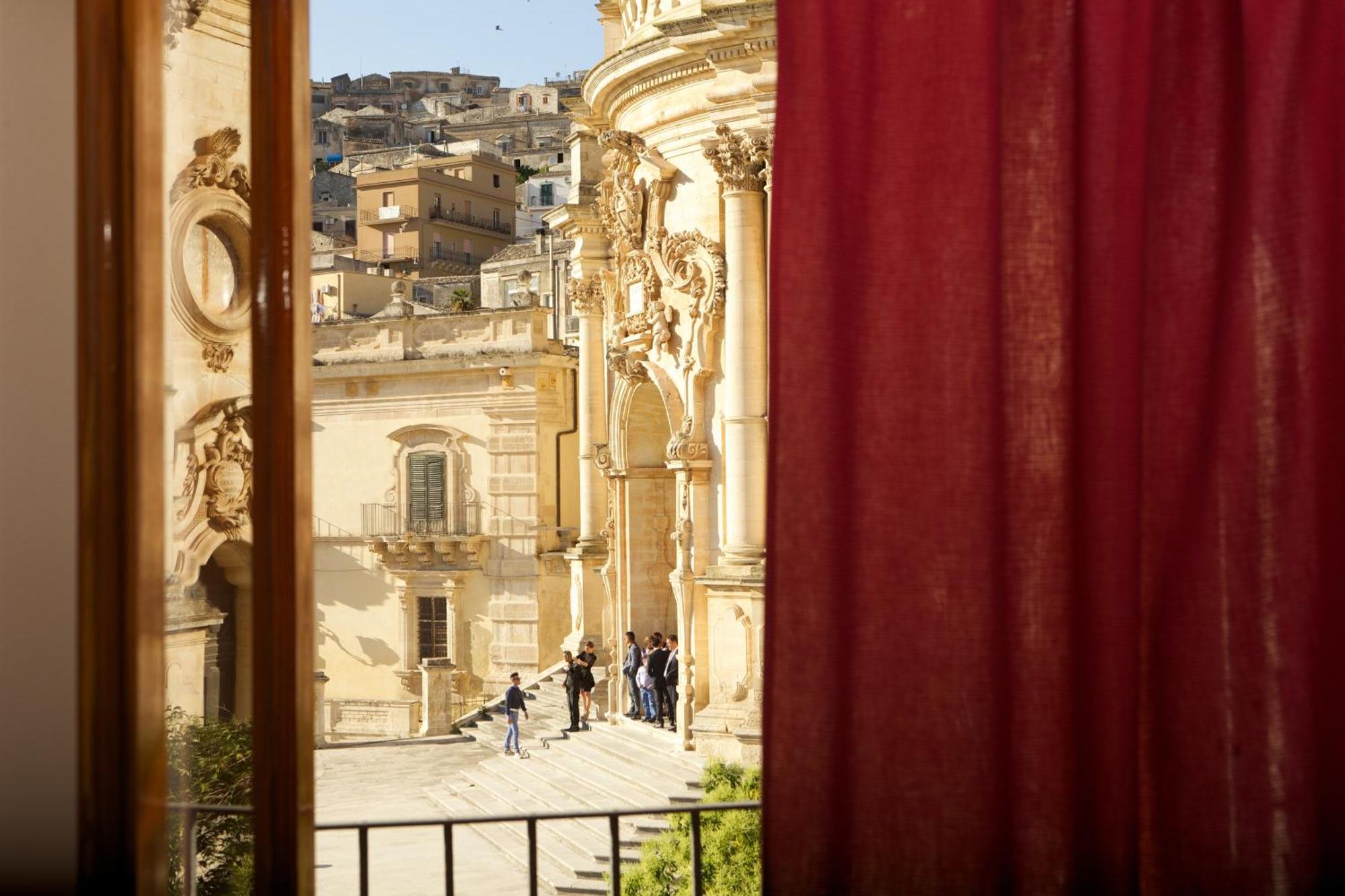 Bed and Breakfast Le Stanze Del Cioccolato Modica Exterior foto